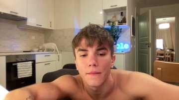 _Miracle  08-08-2021 video striptease